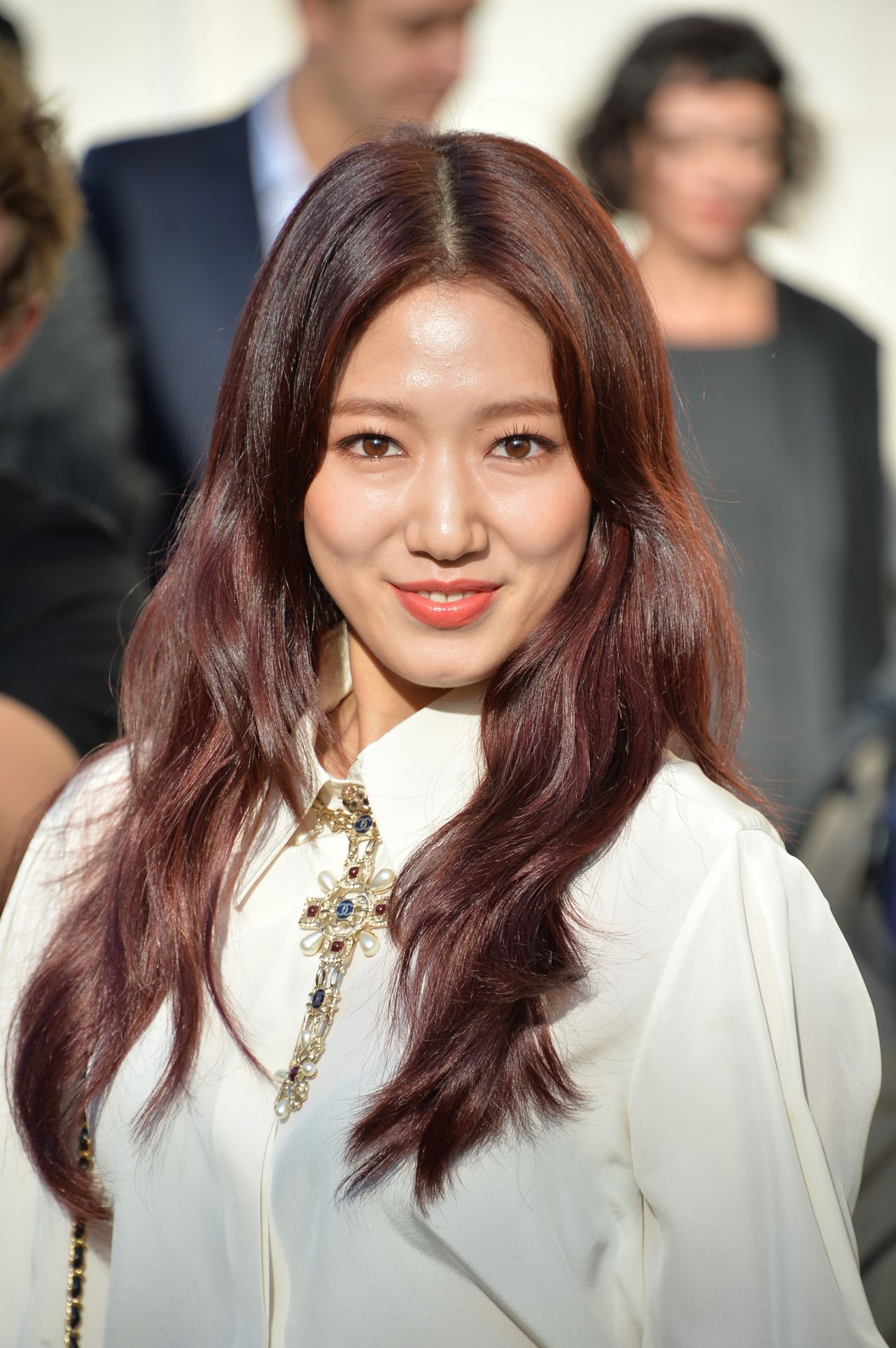 Park Shinhye Chanel Fashion Show, PFW in Paris 10/03/2017 • CelebMafia