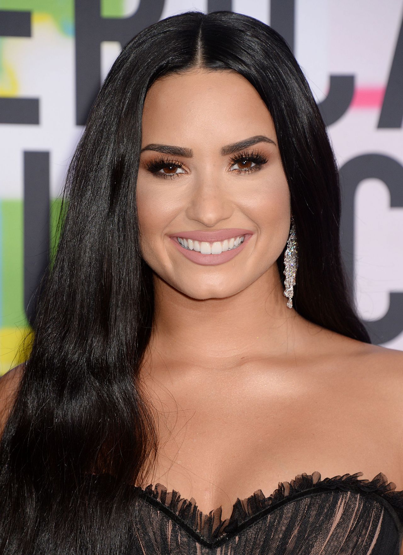 Demi Lovato American Music Awards 2017 in Los Angeles • CelebMafia