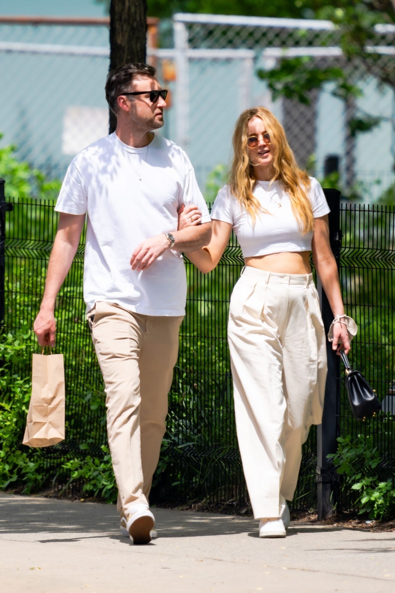 Jennifer Lawrence With Her Husband New York 05/22/2021 • CelebMafia