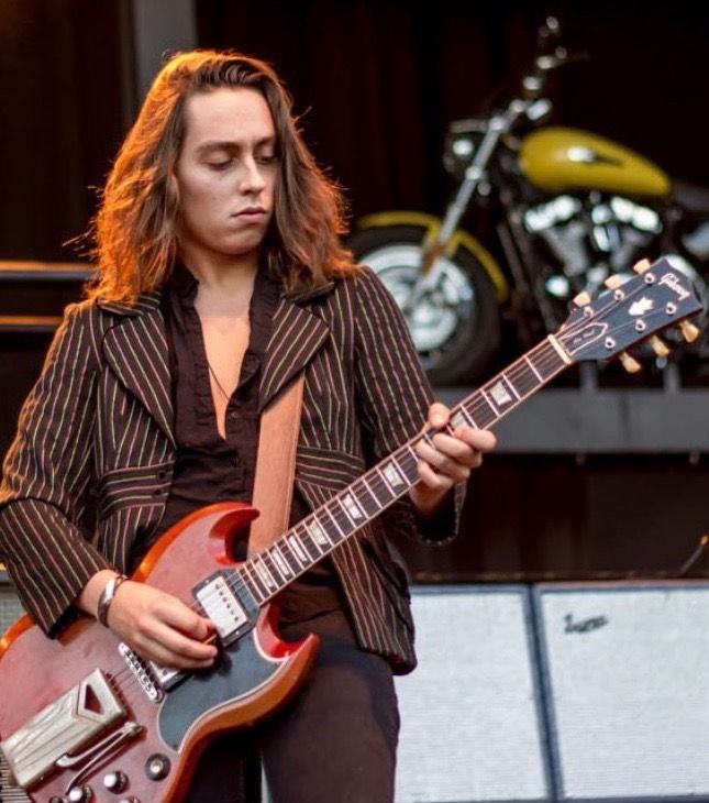 Jake Kiszka Bio & Wiki Net Worth, Age, Height & Weight