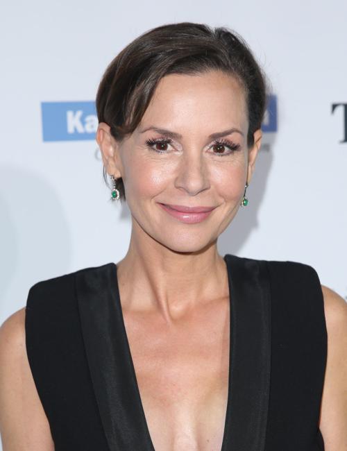 Embeth Davidtz Net Worth, Bio, Age, Height, Wiki, Boyfriend, Family