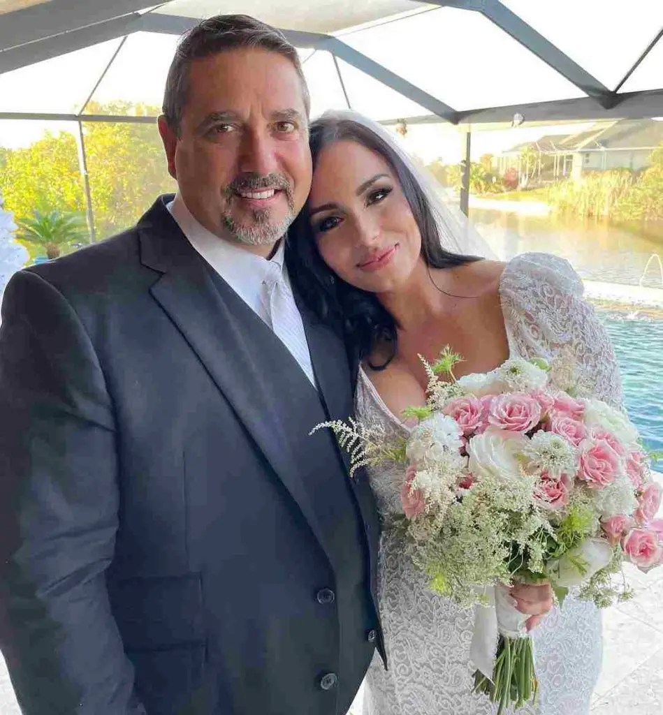 Steve Dischiavi is Married to Wife Simone Dischiavi . Congratulations