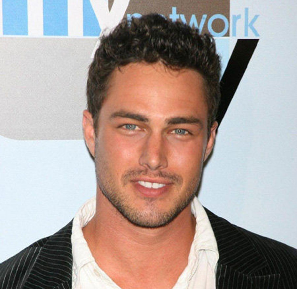 Taylor Kinney Biography Bio of the Charming Hunk of Vampires Diary