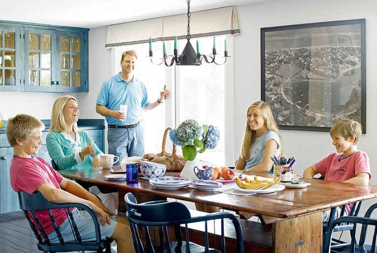Know About Martha MacCallum; Husband, Children, Net Worth, House
