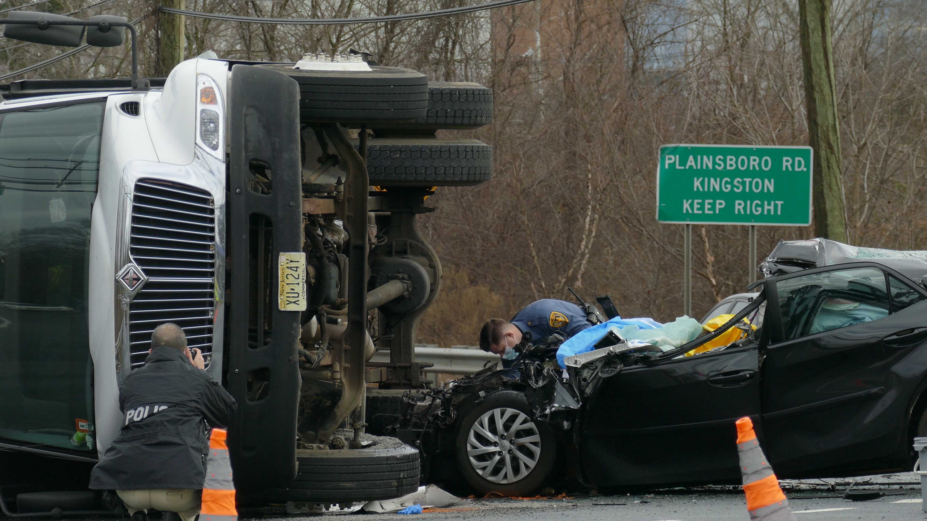 N.J. highway closed as authorities investigate crash involving truck