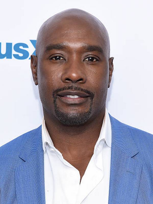 Compare Morris Chestnut's height, weight, eyes, hair color with other