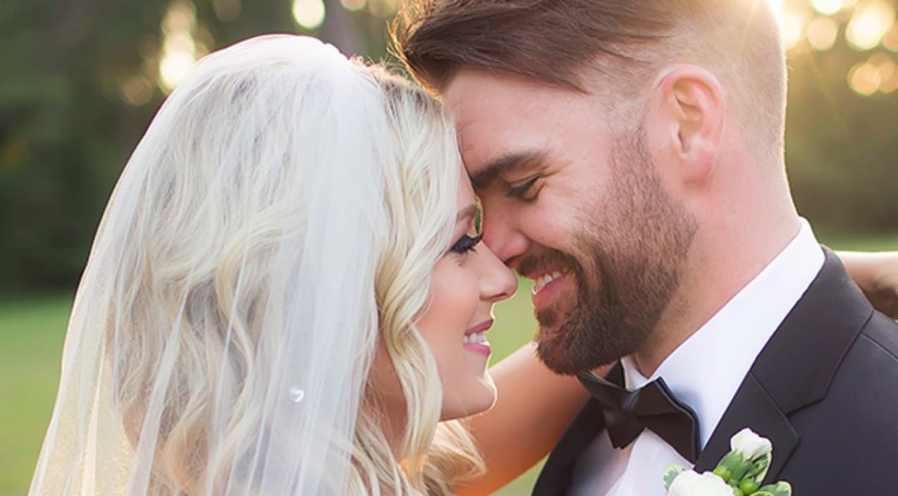 Country Gets Married In Stunning Outdoor Ceremony Country Rebel