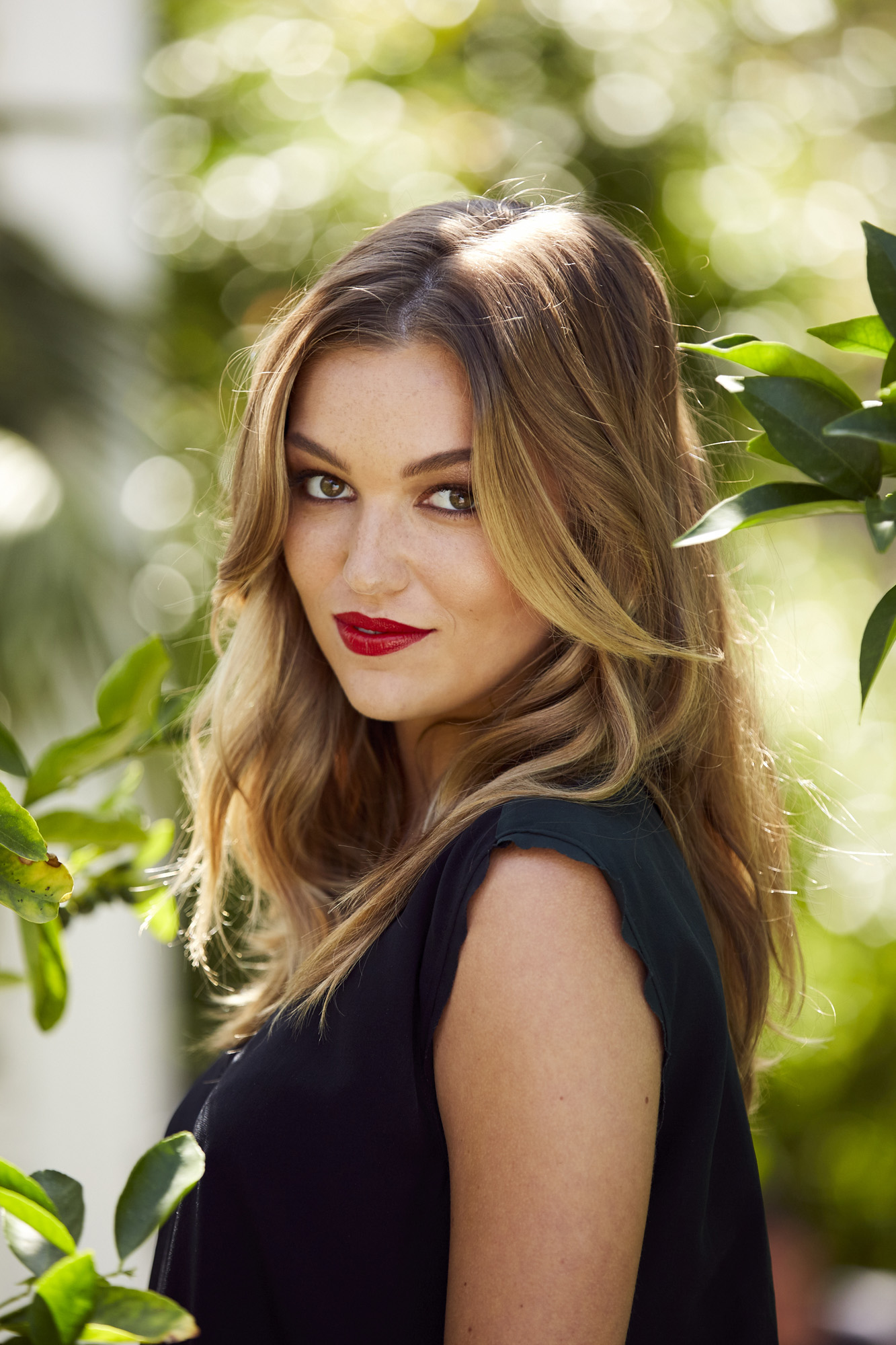 Westworld's Lili Simmons Shares Her Summer Beauty Routine Coveteur