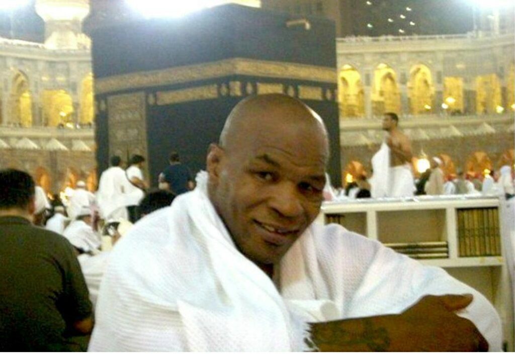 Mike Tyson “Umrijet ću kao musliman. Pridržavam se obreda ali…” Crna