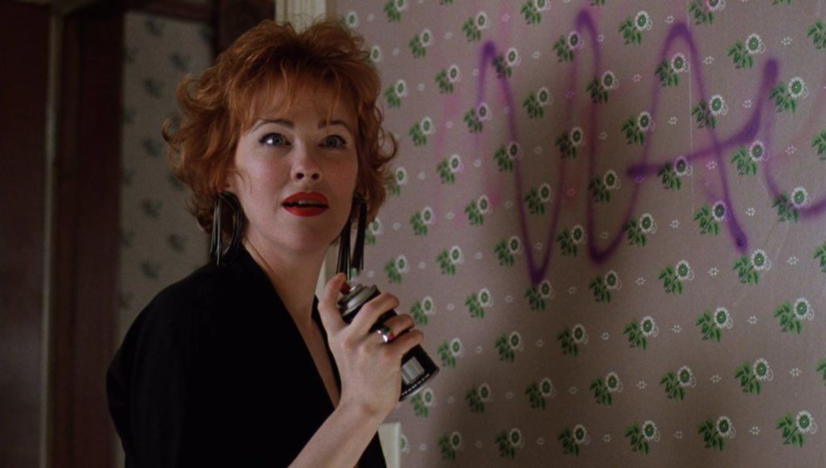 Beetlejuice at 35 An Unofficial Catherine O'Hara Vehicle — Crooked Marquee
