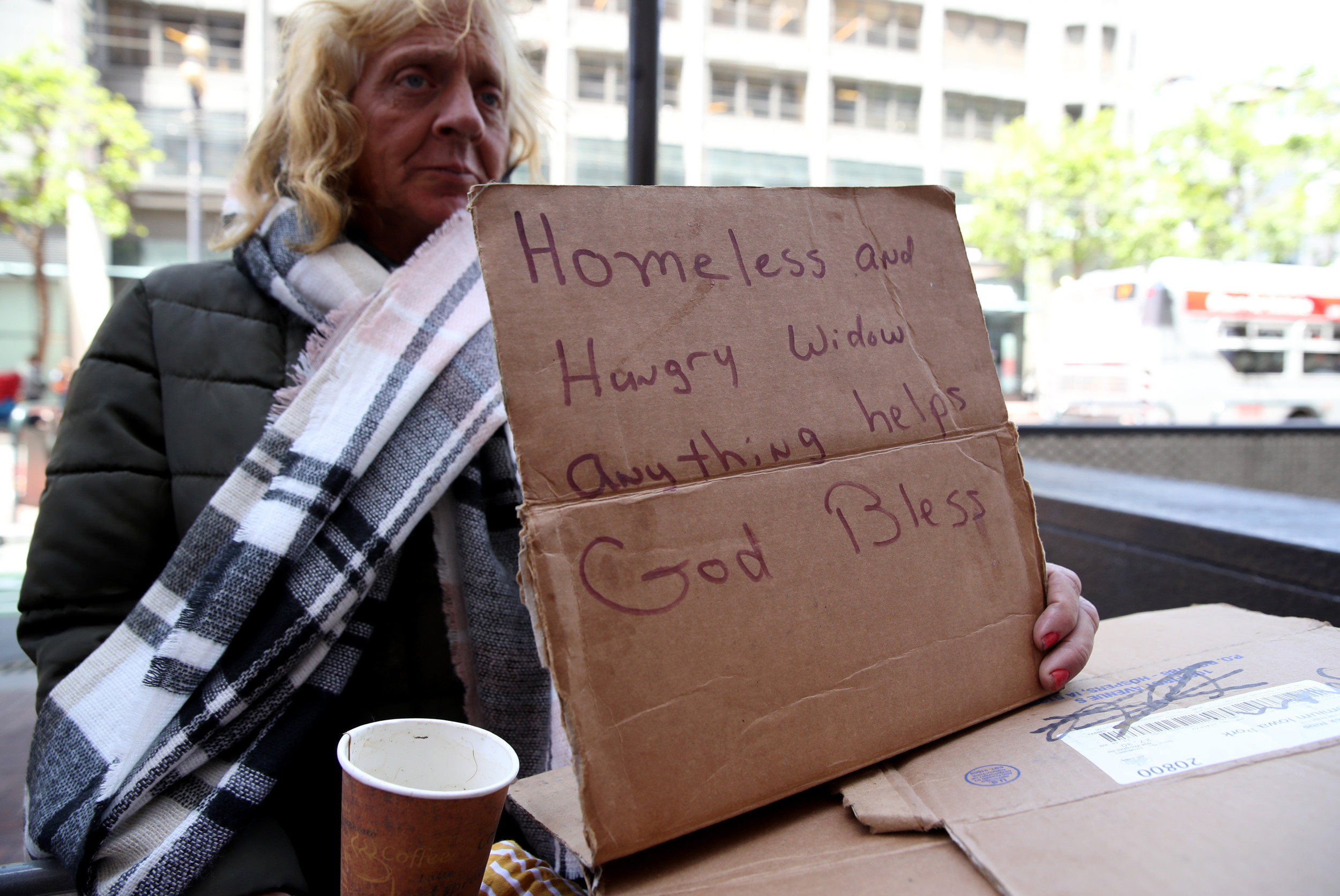 Moment Art Dealer Hoses Down Homeless Woman Outside Gallery Newsweek