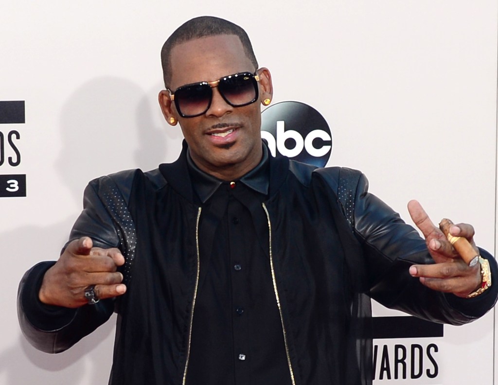 R. Kelly decries 'public lynching' by Time's Up campaign after sex cult