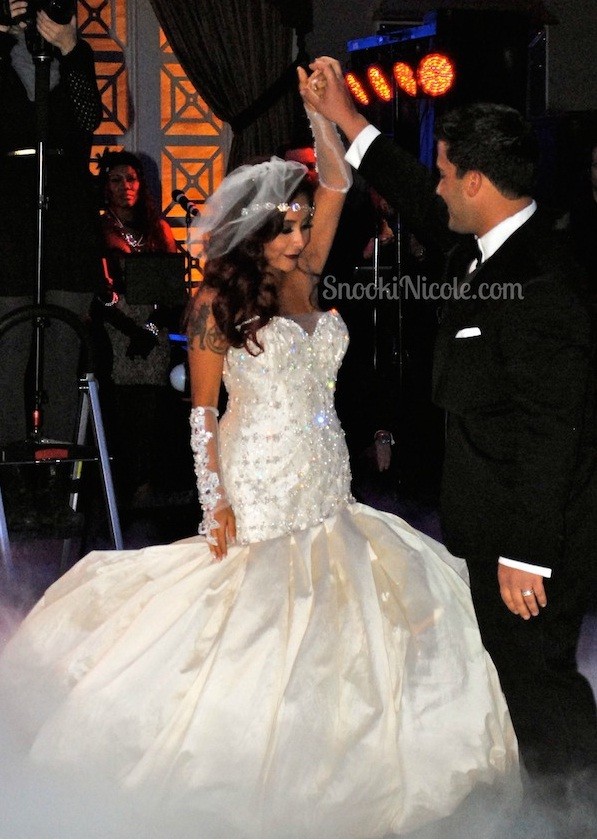 Snooki of 'Jersey Shore' Married! See Wedding Dress, Bridesmaids, First