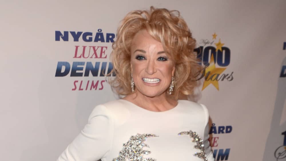 Tanya Tucker shares her recovery progress after undergoing hip surgery