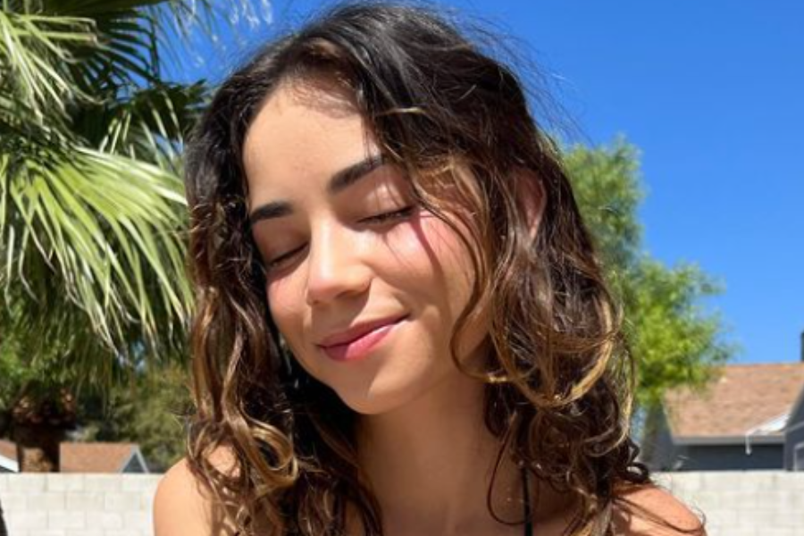 Daisy Blooms, Biography and Know All About Viral TikTok Discover Headline