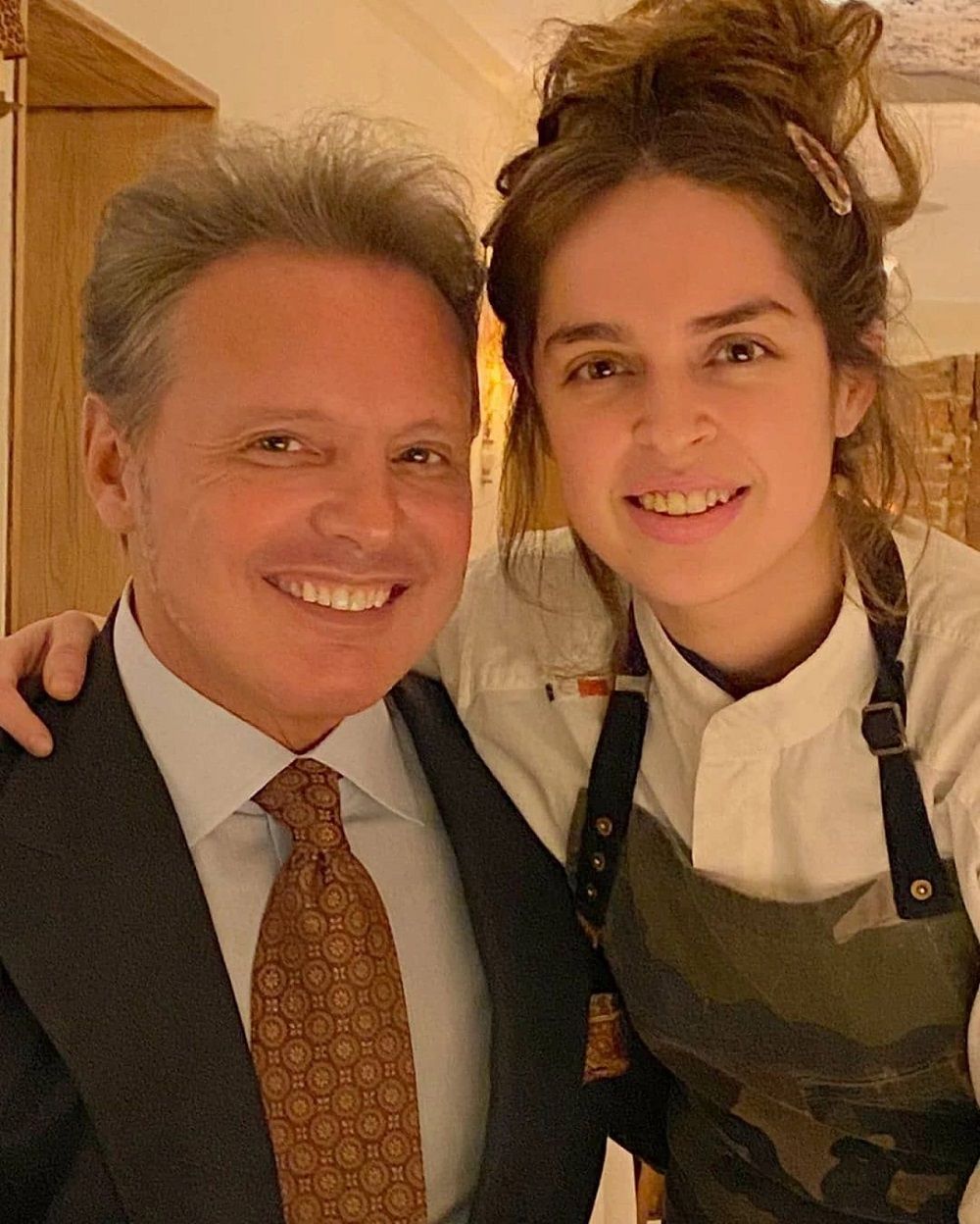 Captan a Luis Miguel en agencia de autos de lujo FOTOS