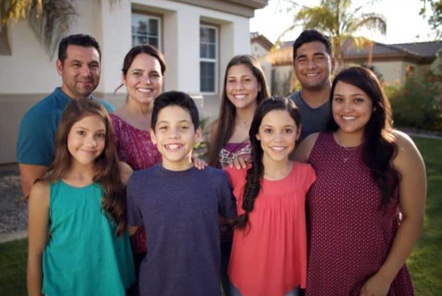 In Pictures Wednesday Star Jenna Ortega & Her 5 Siblings