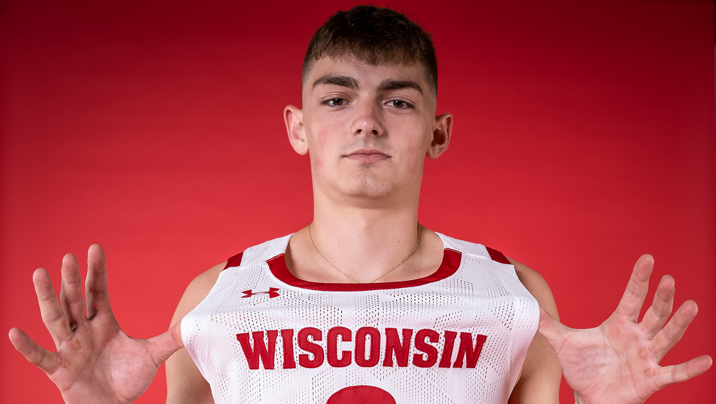 Connor Essegian Men's Basketball Wisconsin Badgers