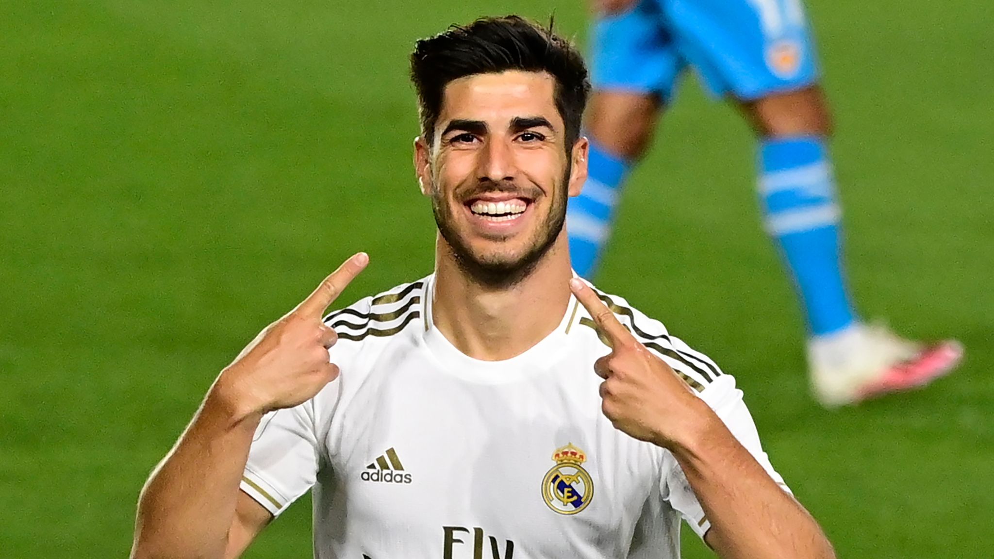 Real Madrid 30 Valencia Marco Asensio scores with first touch in