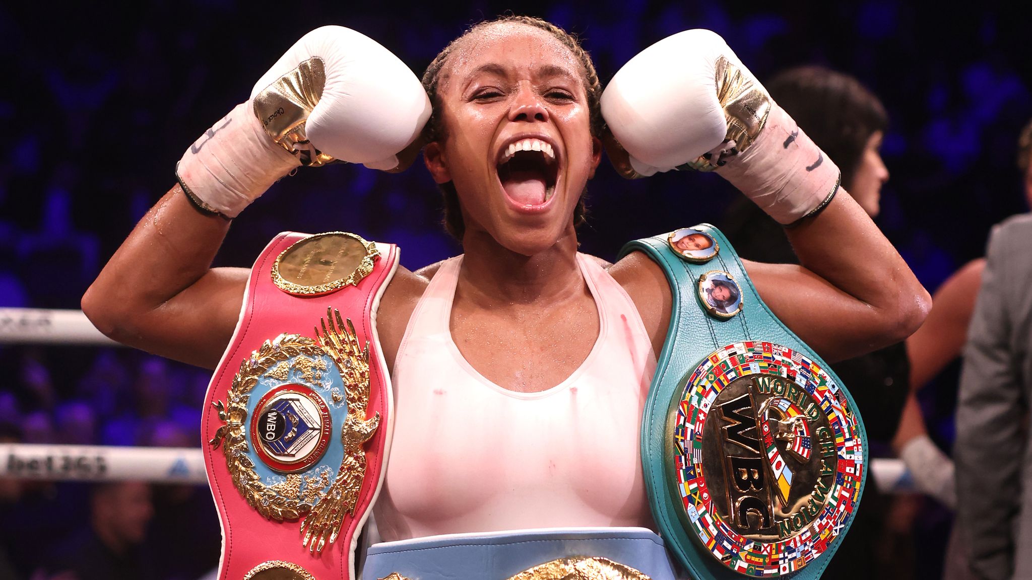 Natasha Jonas defeats MarieEve Dicaire to unify the IBF, WBC and WBO