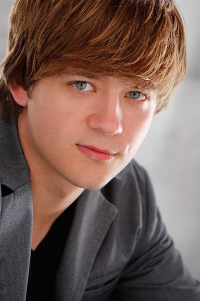 Jason Earles elFinalde