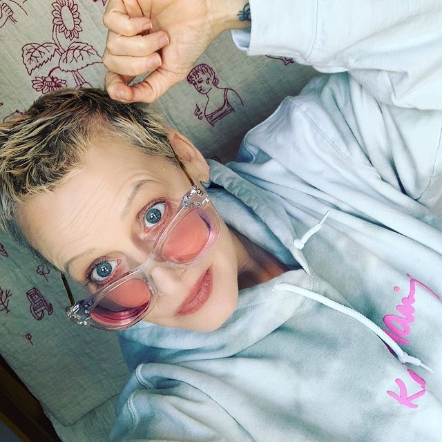 Lori Petty Bio, Wiki, Age, Height, Net Worth, Family, Acting, Point Break