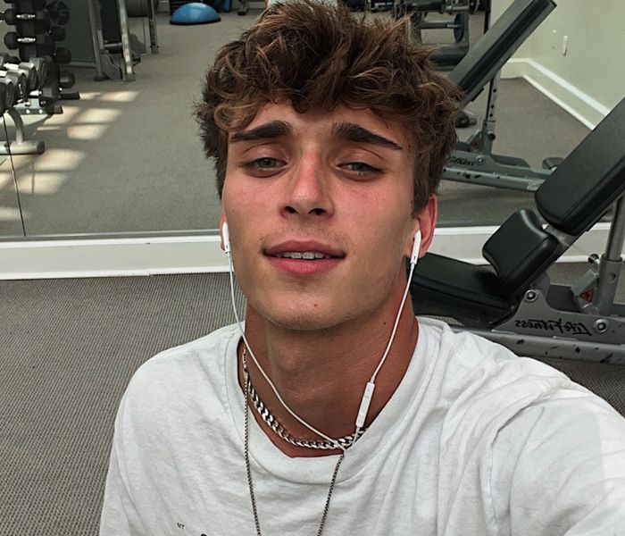 Josh Richards Age, Dating, Girlfriend, Height, Net Worth