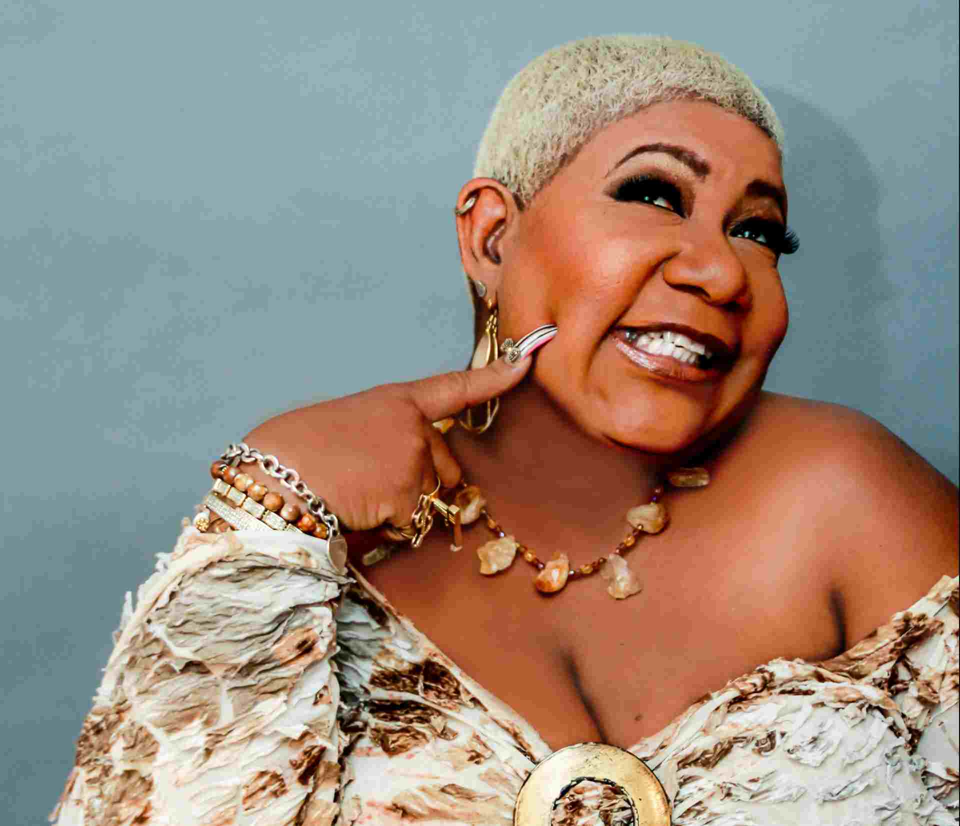 Comedian Luenell Net Worth. Her Husband and Daughter Da’Nelle. Comedians Biography.