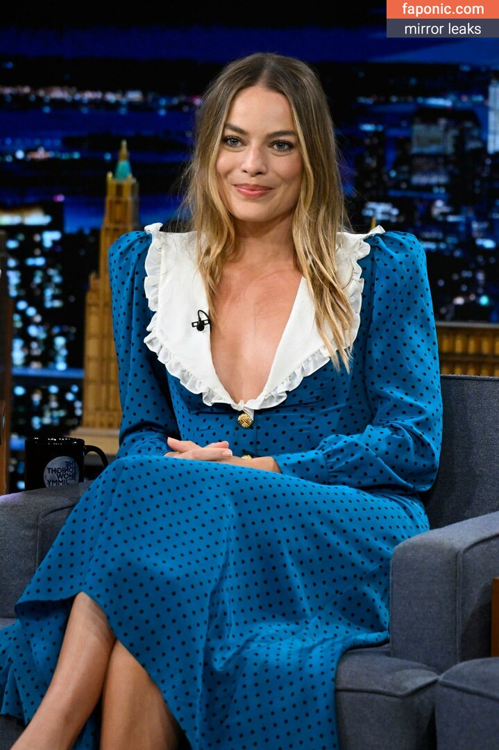 Margot Robbie aka margotrobbieofficial Nude Leaks OnlyFans Photo 172