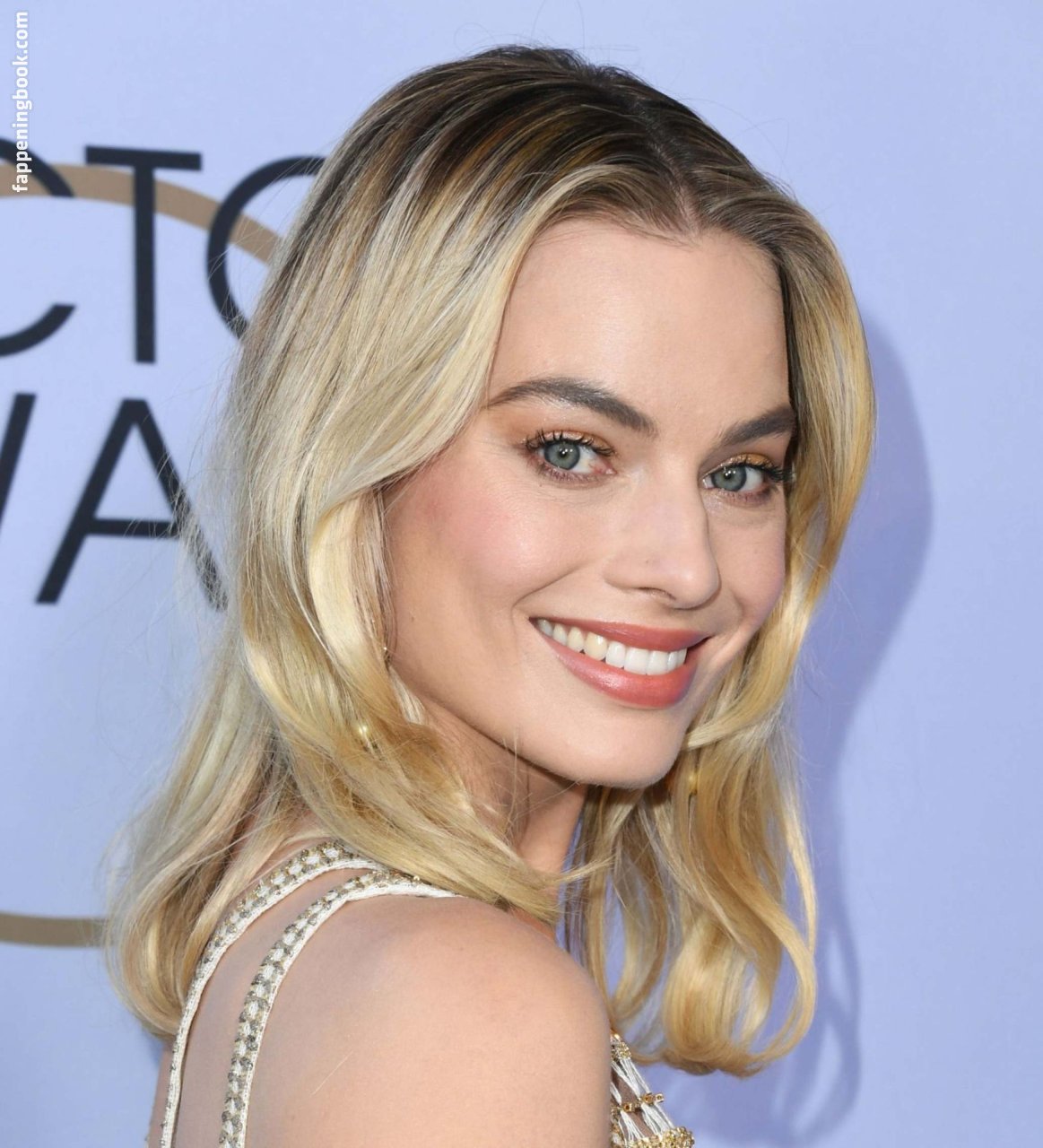 Margot Robbie Nude, OnlyFans Leaks, Fappening Page 37 FappeningBook