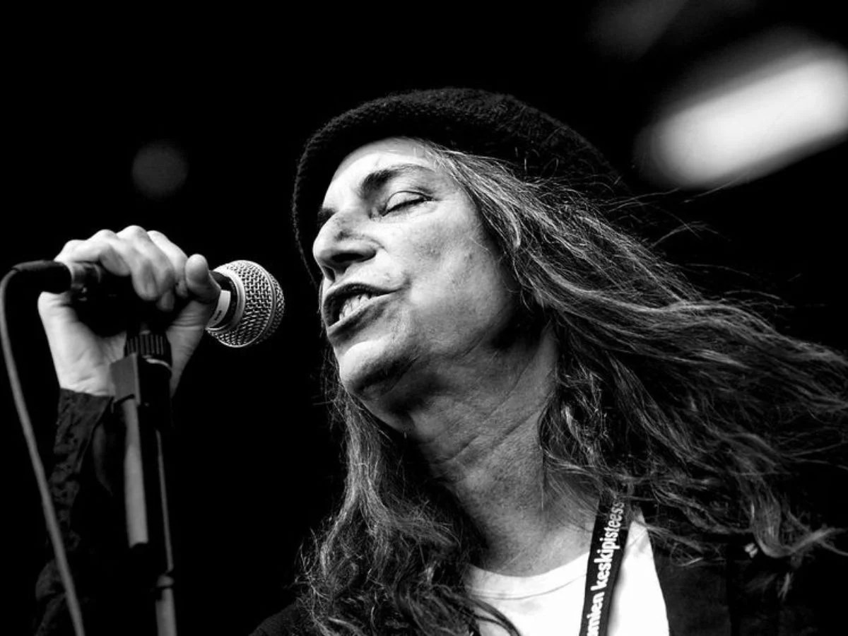 The classic song Patti Smith could have "never written"