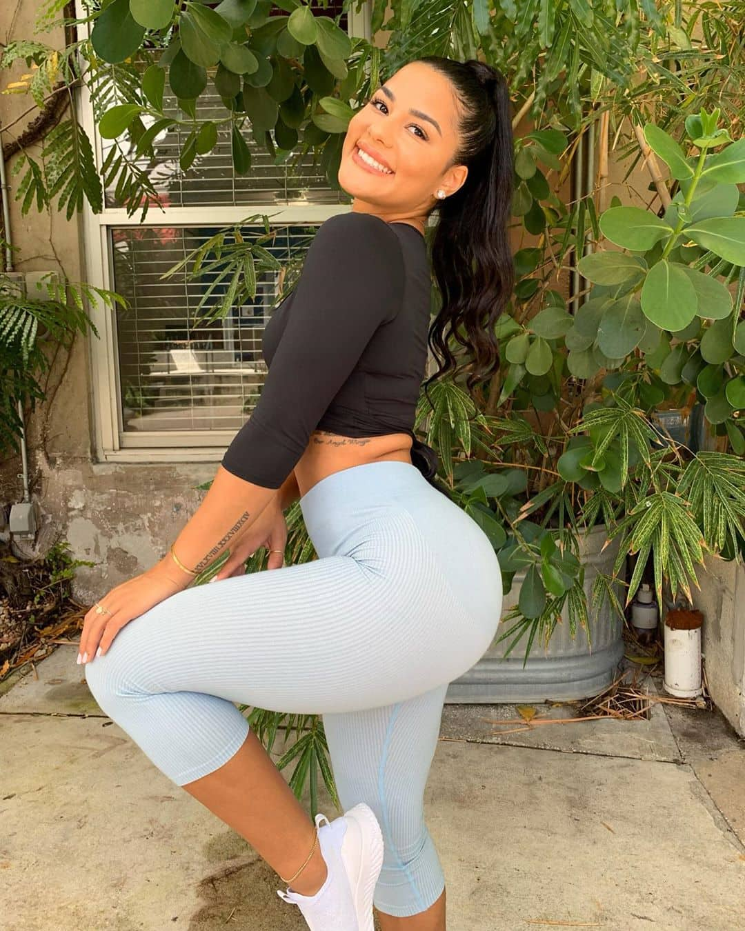 Katya Elise Henry Height, Weight, Bio, Wiki, Age, Instagram, Photo