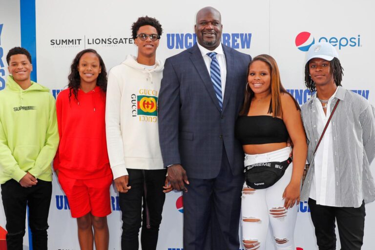 Shaquille O'Neal Kids How many children does Shaq have? FirstSportz