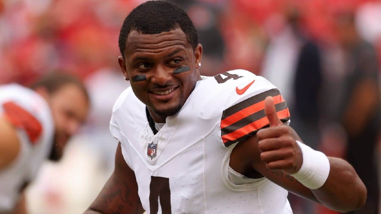 Top 30 Deshaun Watsoninspired Fantasy Football names FirstSportz