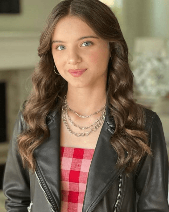 Madeleine McGraw Biography Wiki, Height, Net Worth, Movies & Family