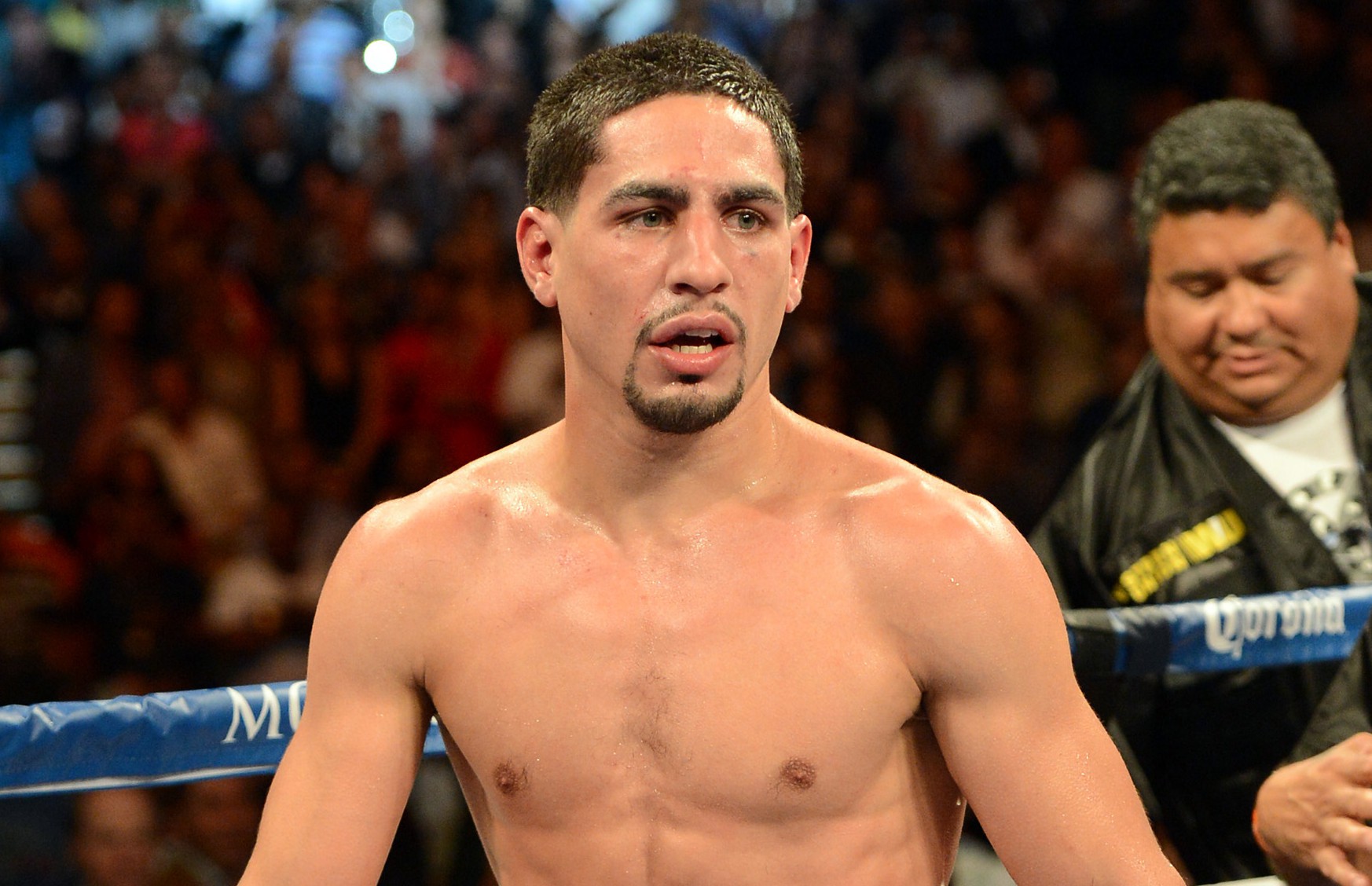 Undefeated boxing champion Danny Garcia reveals his sixth toe For The Win