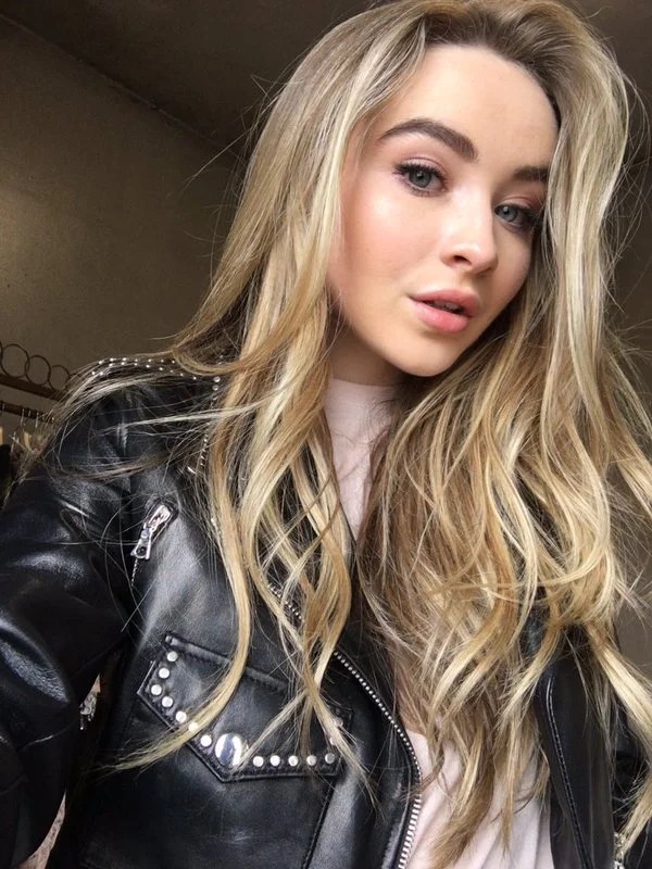 Sabrina Carpenter Net Worth 2018 How Wealthy is the Actress Now