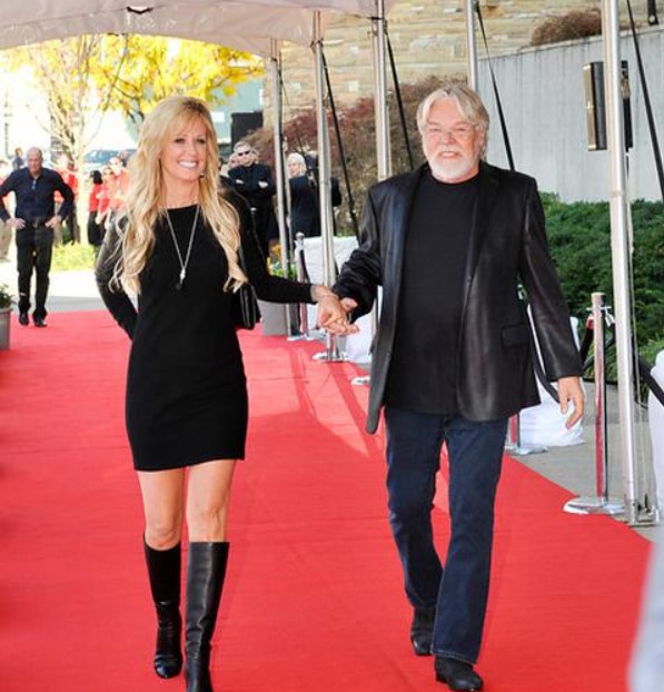 Who Is Bob Seger’s Wife? He Previously Took Break For Kids