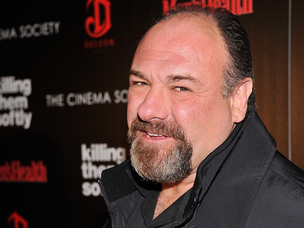 Paramedic who treated James Gandolfini on trial for allegedly stealing