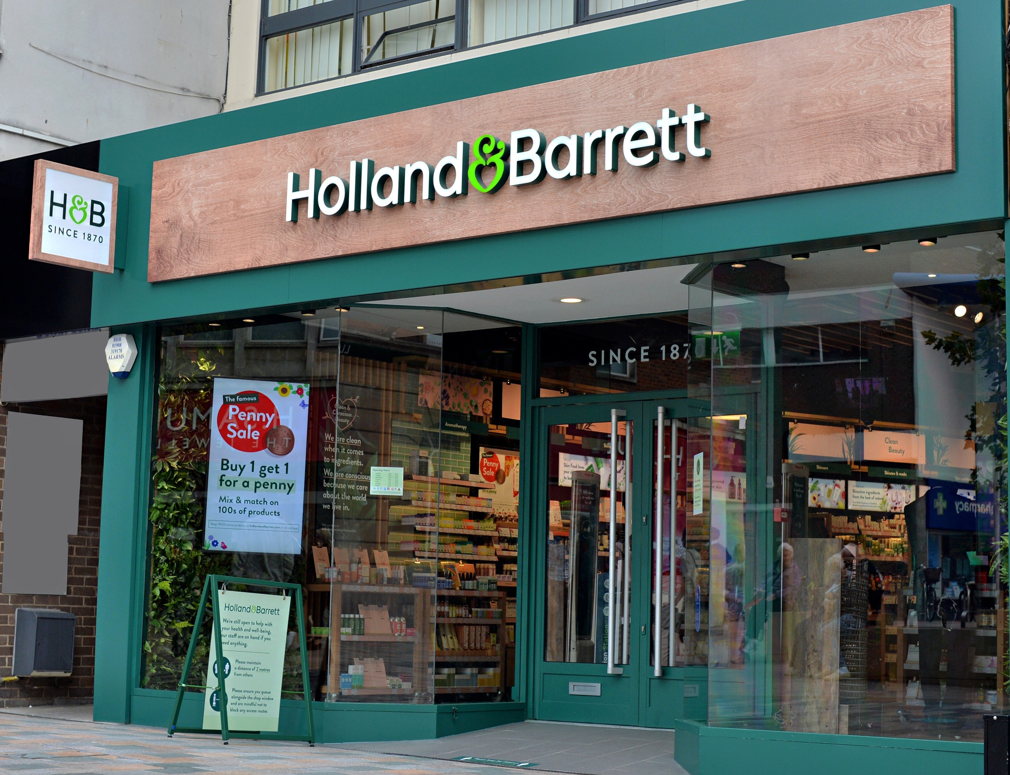 Too Good To Waste Holland Barrett Makes Space For Food Past Best Before Date