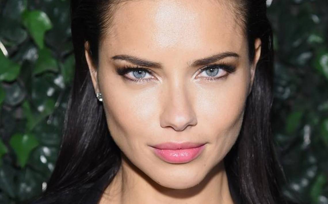 Adriana Lima Shares A Simple Yet Effective Hair Hack