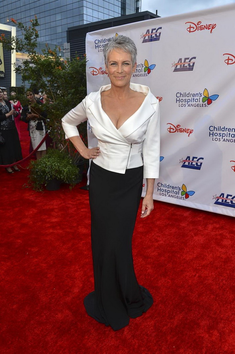 Jamie Lee Curtis Height and Weight Celebrity Weight