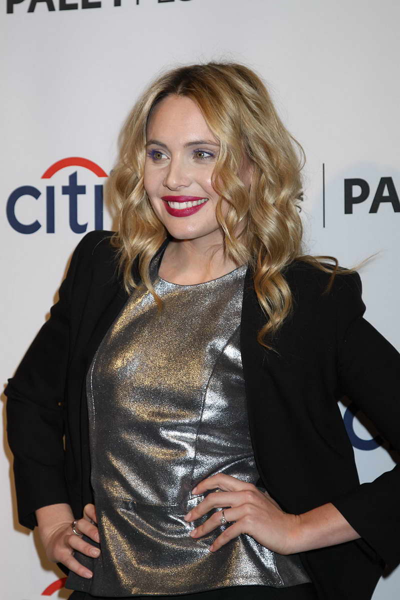 Leah Pipes Height and Weight Celebrity Weight Page 3