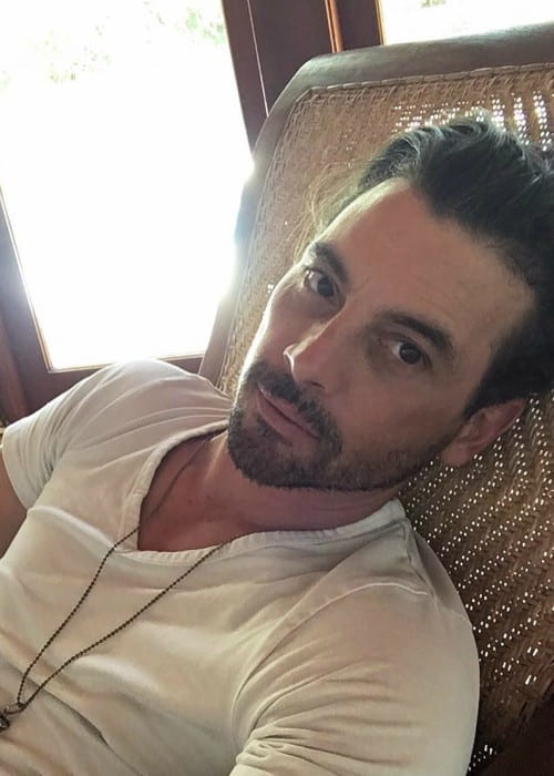 Skeet Ulrich Height, Weight, Age, Girlfriend, Family, Facts, Biography