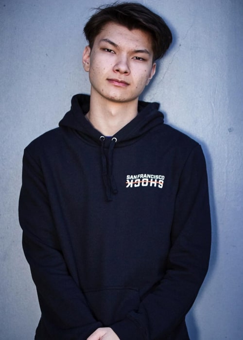 Sinatraa Height, Weight, Family, Facts, Girlfriend, Education, Biography
