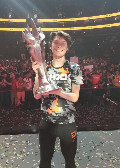 Sinatraa Height, Weight, Family, Facts, Girlfriend, Education, Biography