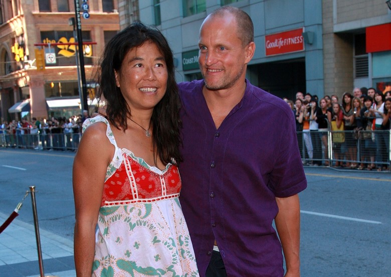 Laura Louis, Woody Harrelson's Wife 5 Fast Facts to Know