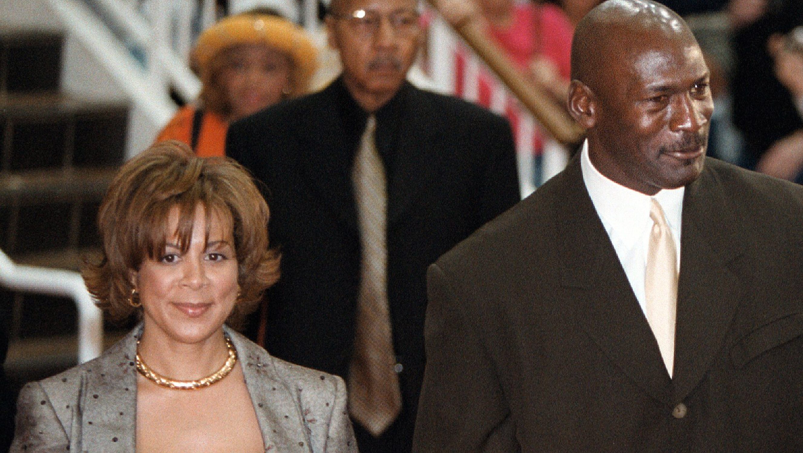 Juanita Vanoy, Michael Jordan's ExWife 5 Fast Facts