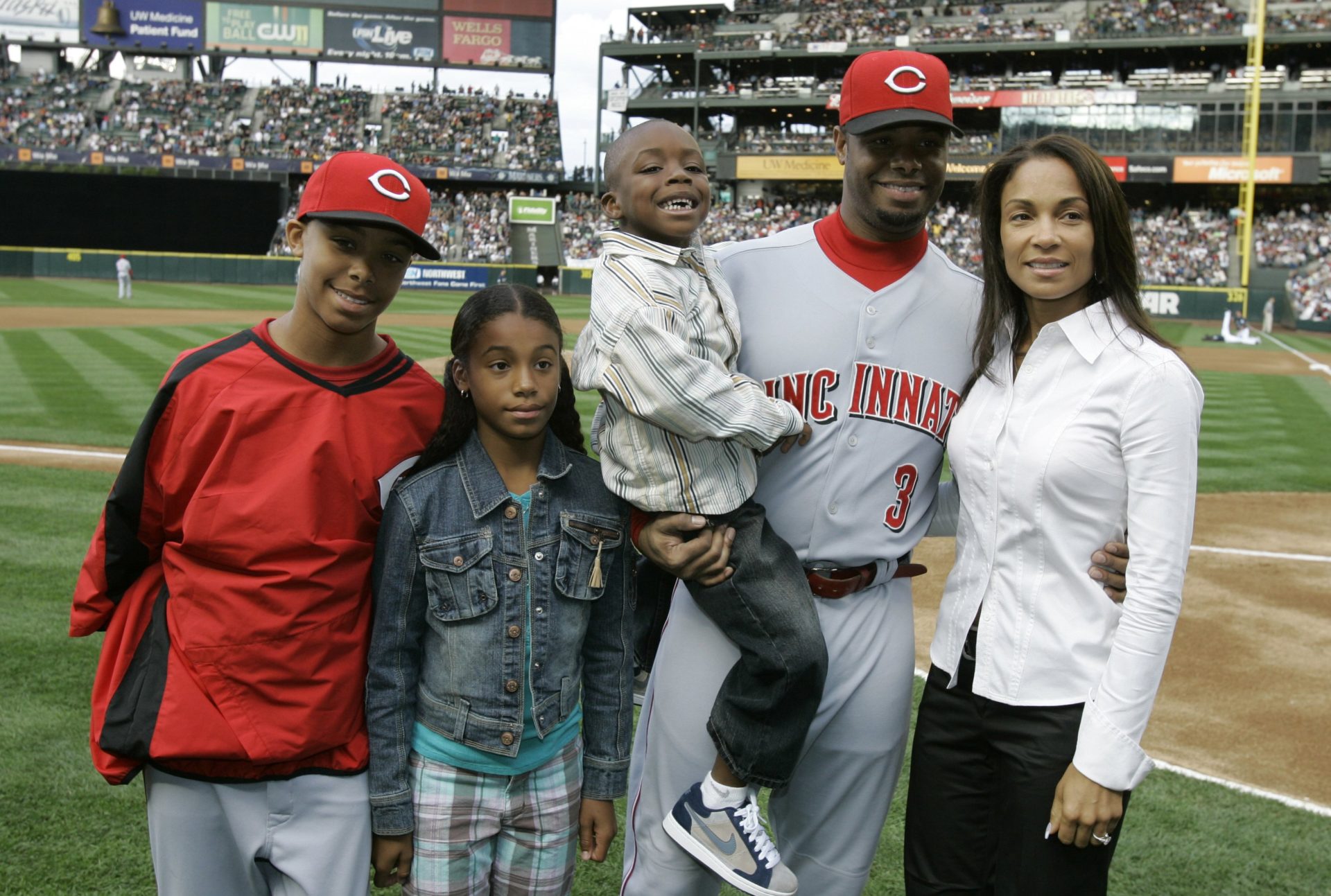 The Untold Truth of Melissa Griffey Who is Ken Griffey Jr.'s Wife