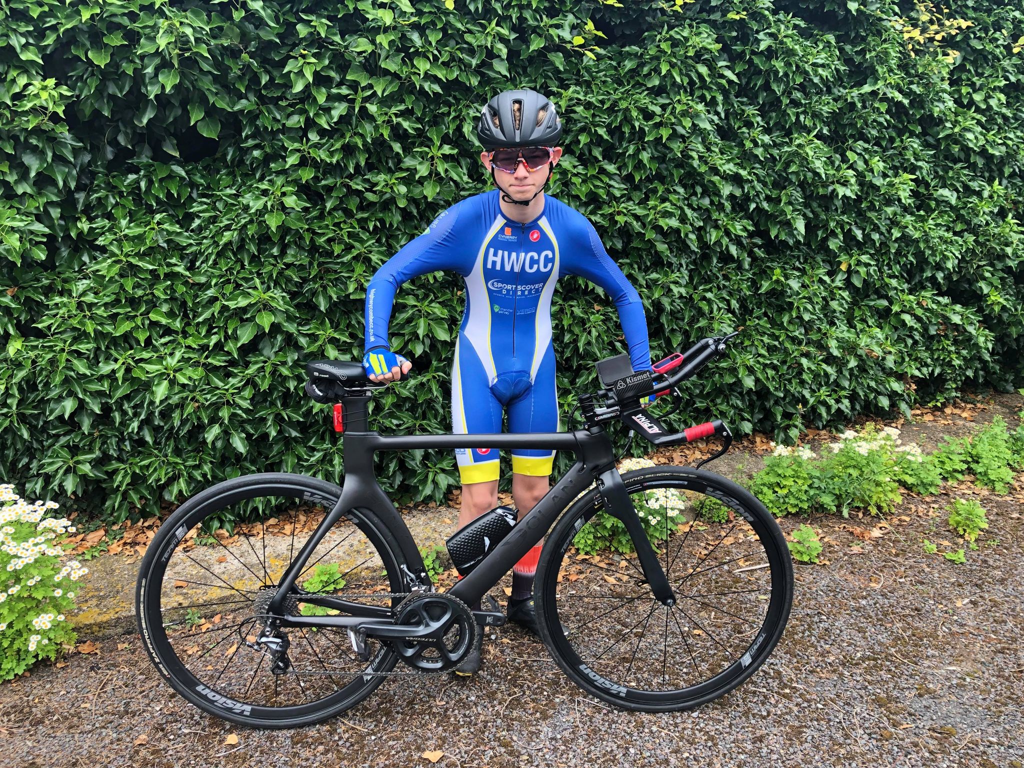 Charlie Hussey takes to the TT circuit High Cycling Club